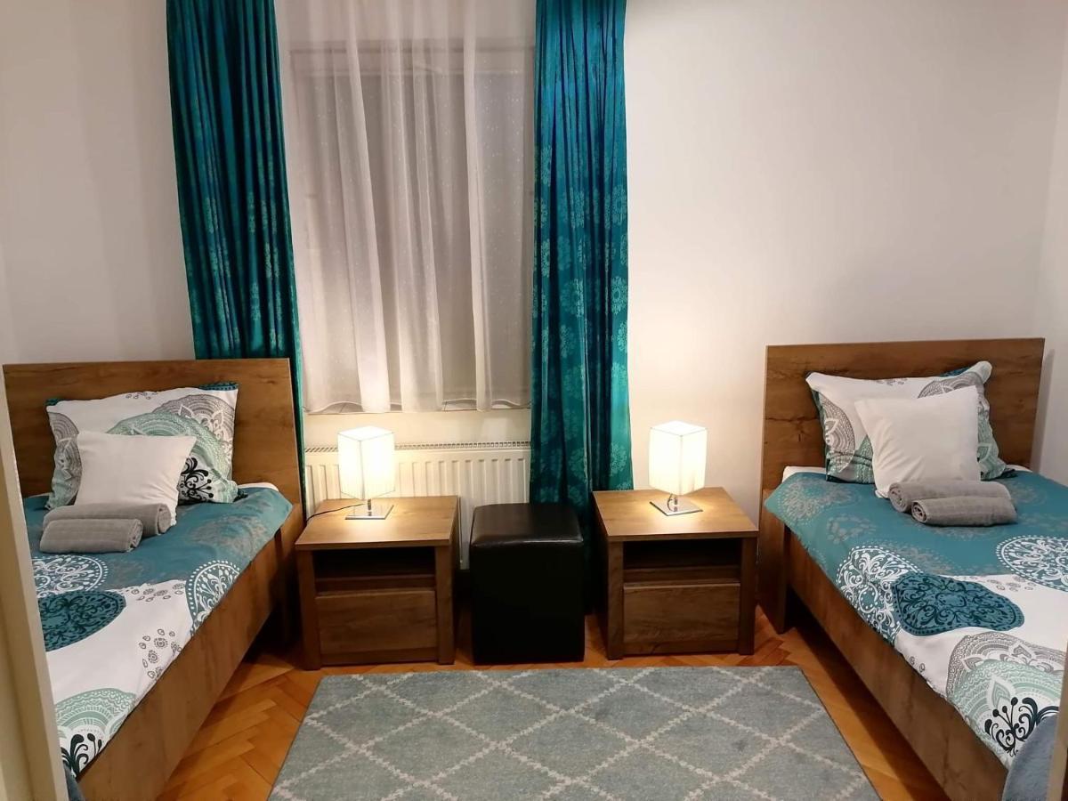 Apartament 6 Târgu-Mureş Esterno foto