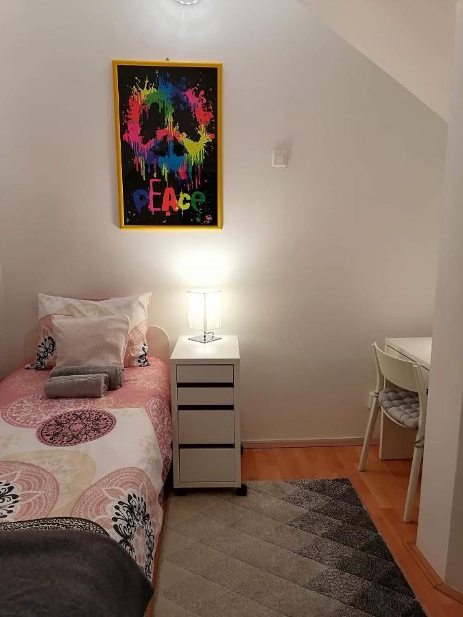 Appartamento Apartament 6 Târgu-Mureş Esterno foto